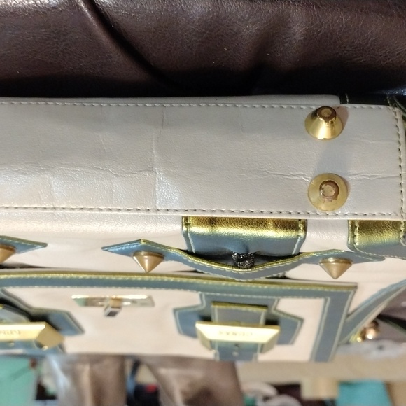 GUNAS Vegan Leather Cream and Iridescent Green Trim - Picture 9 of 16